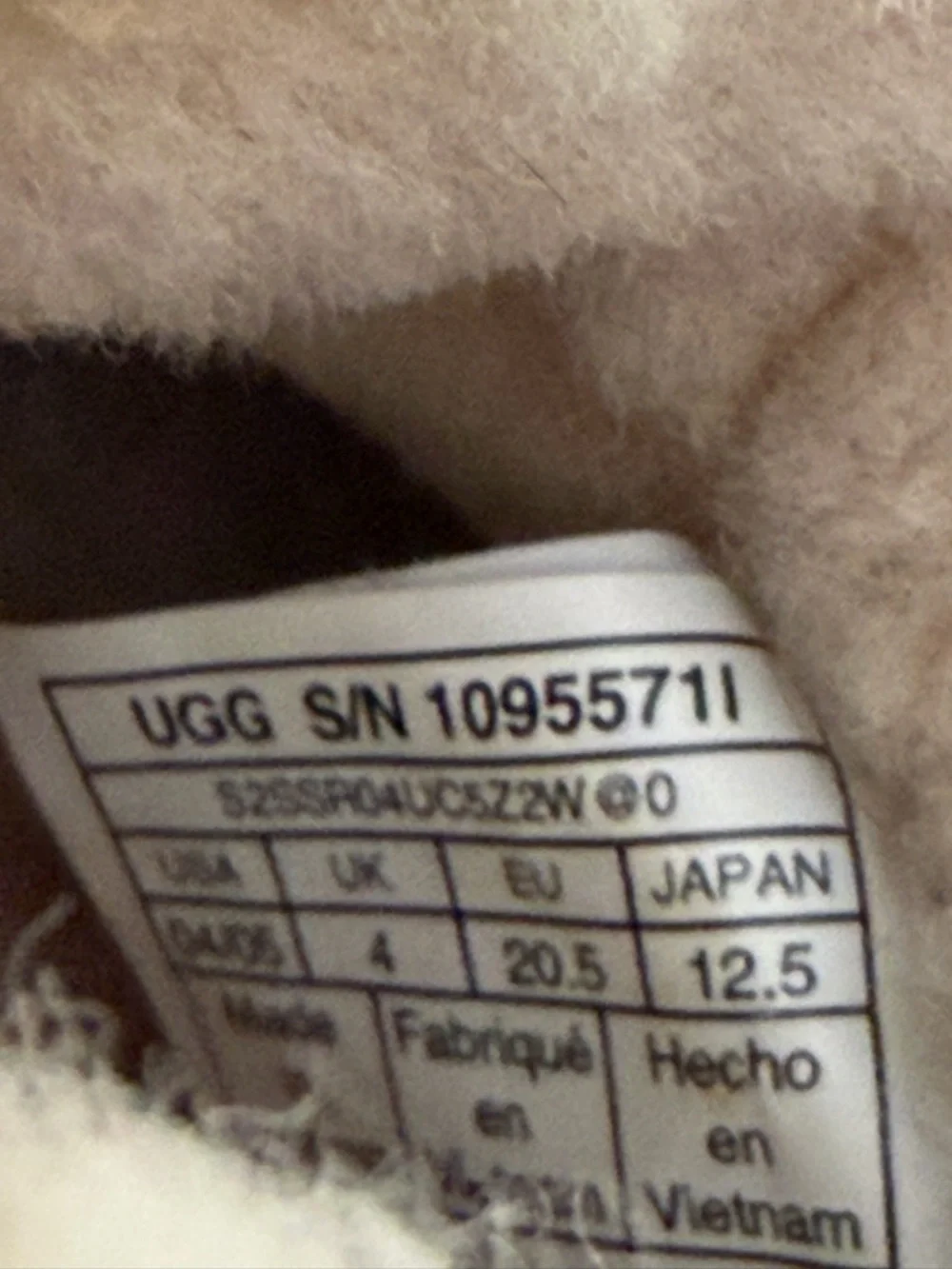 UGG adorable ramona